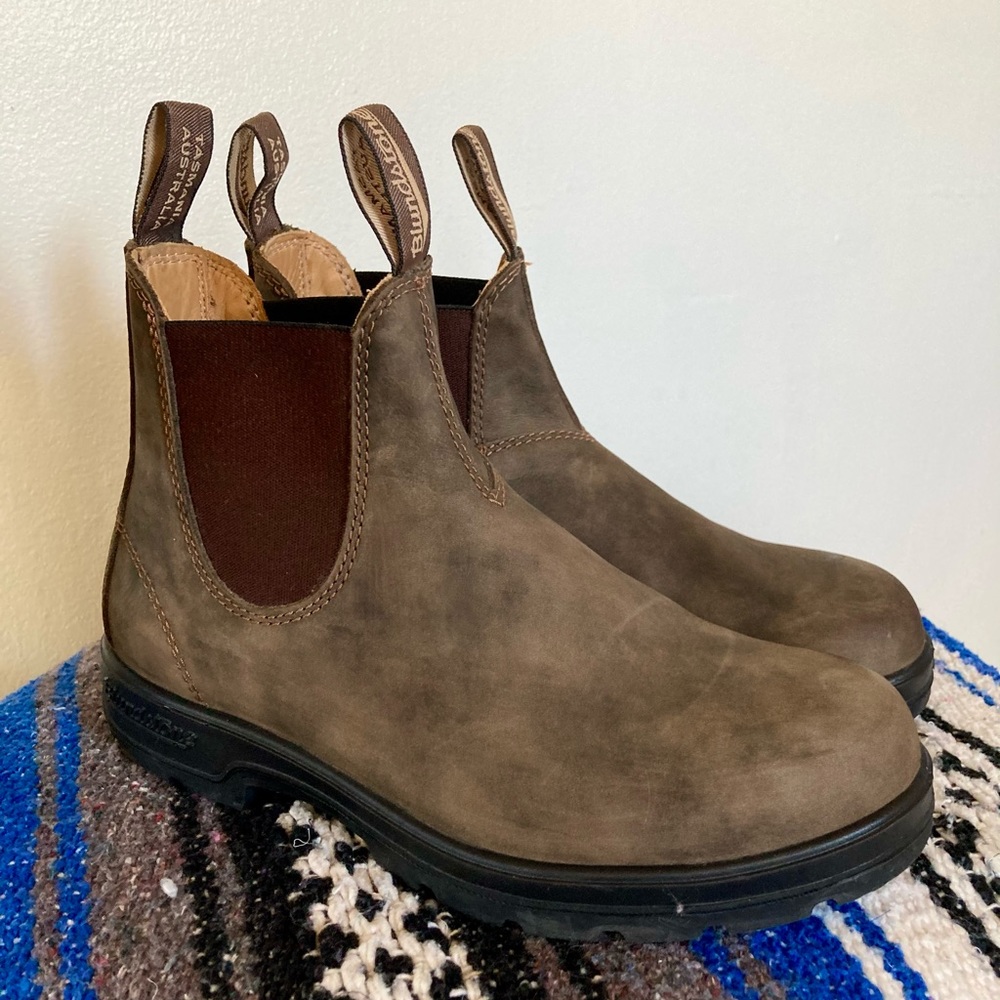 Blundstone 585 Rustic Brown Leather Chelsea Boots